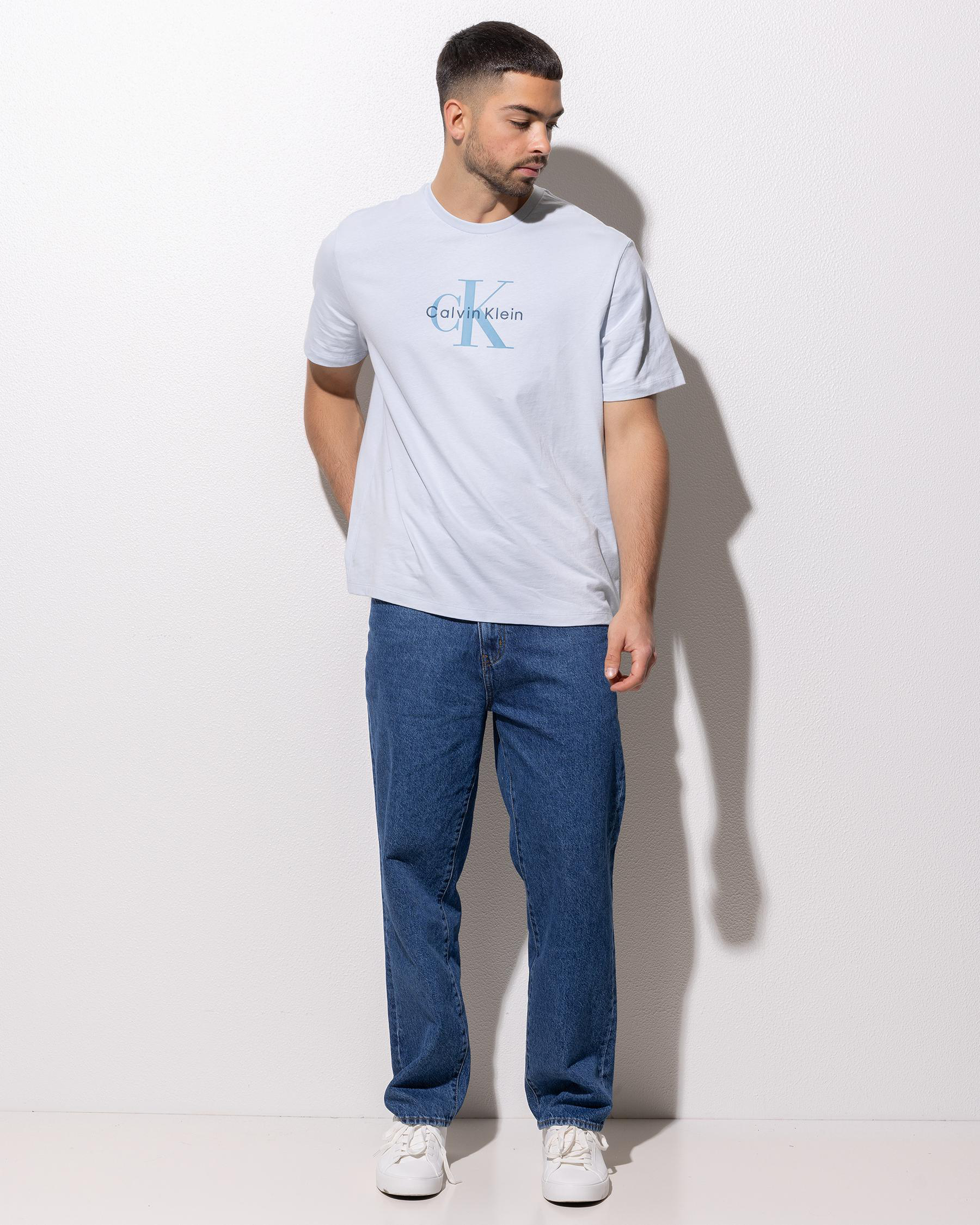 Hero Monologo T-Shirt