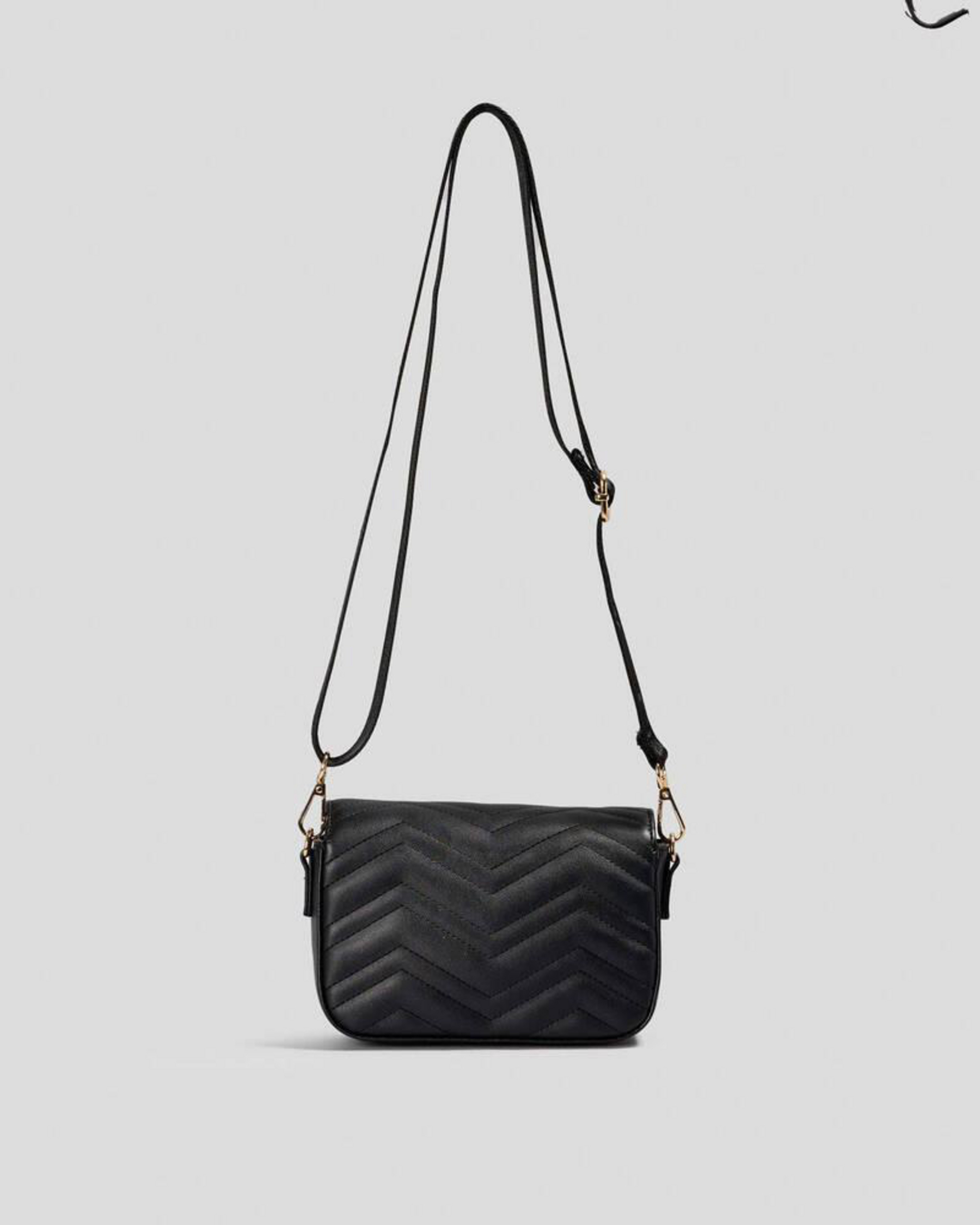 Cely Cross Body Bag