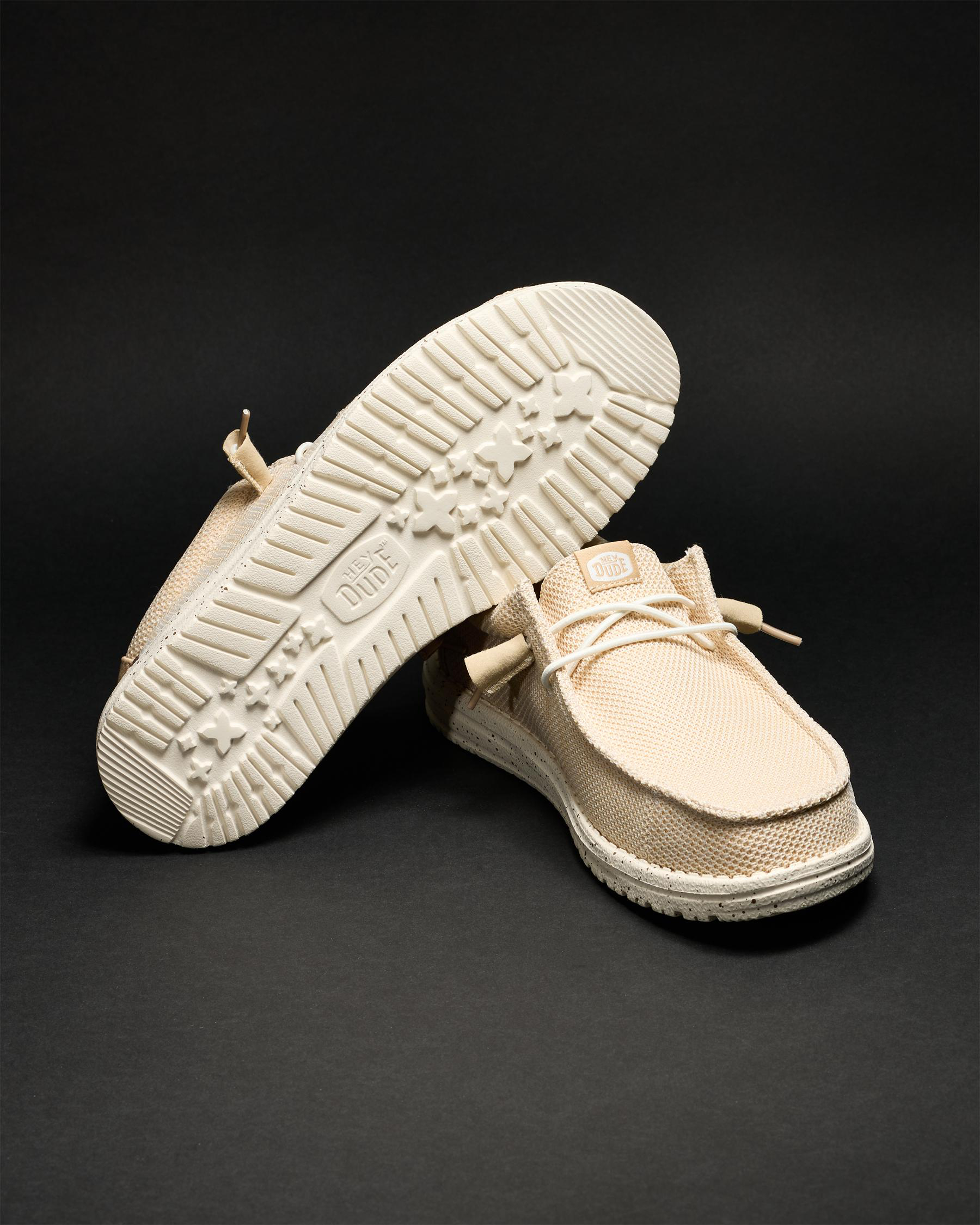 Wally Stretch Sox Shoes