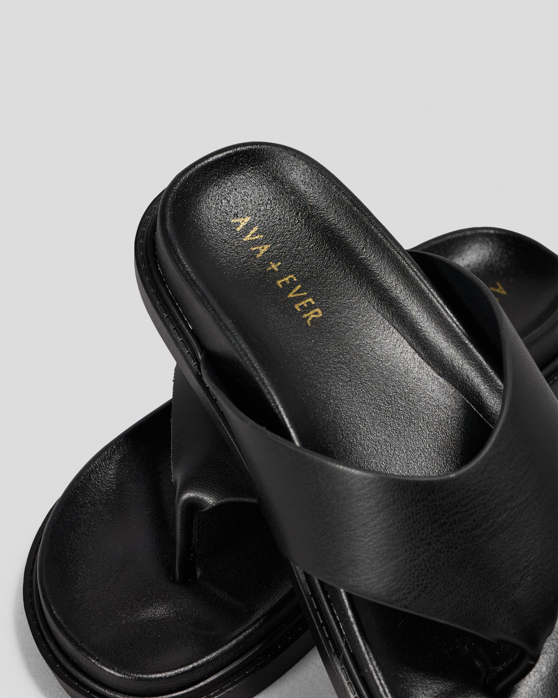 Sorrento Thong Slide Sandals