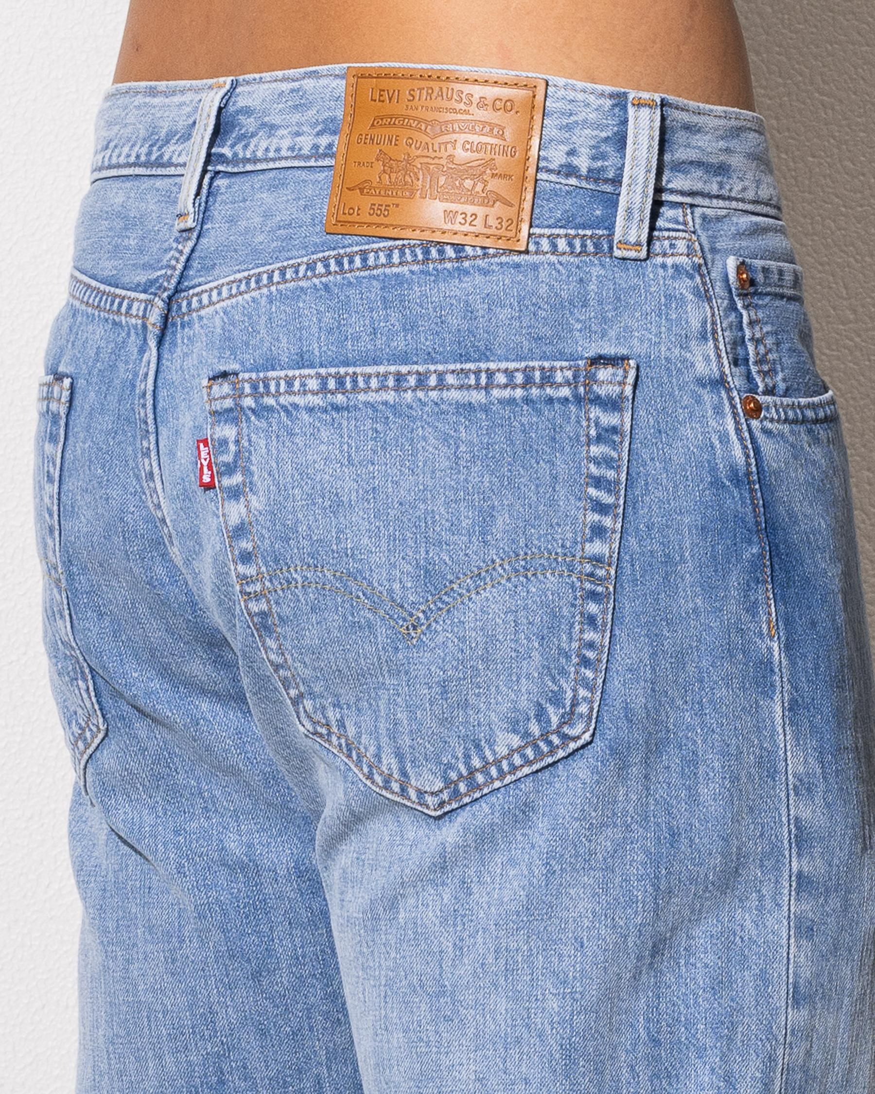 555 Relaxed Straight Jeans