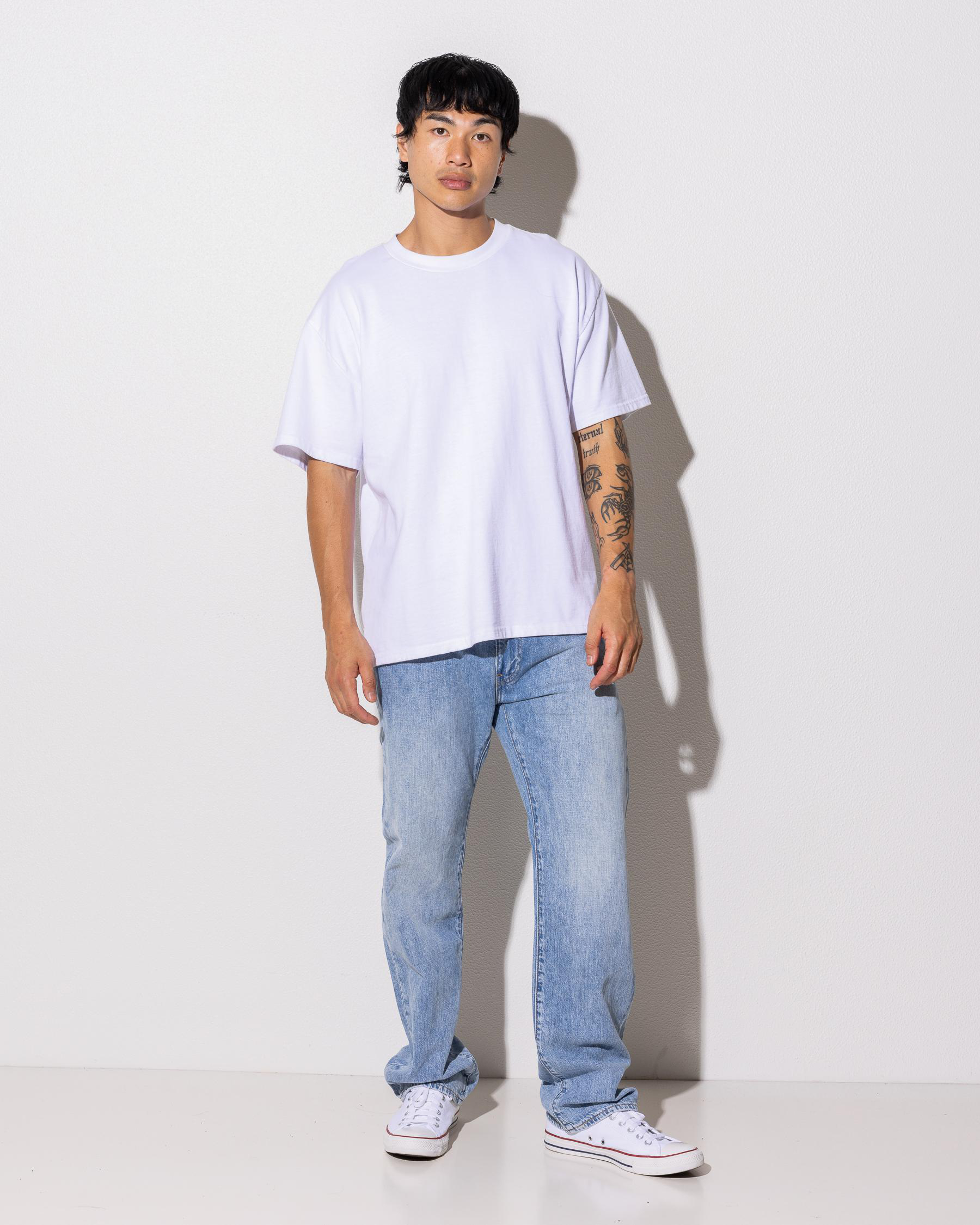 555 Relaxed Straight Jeans