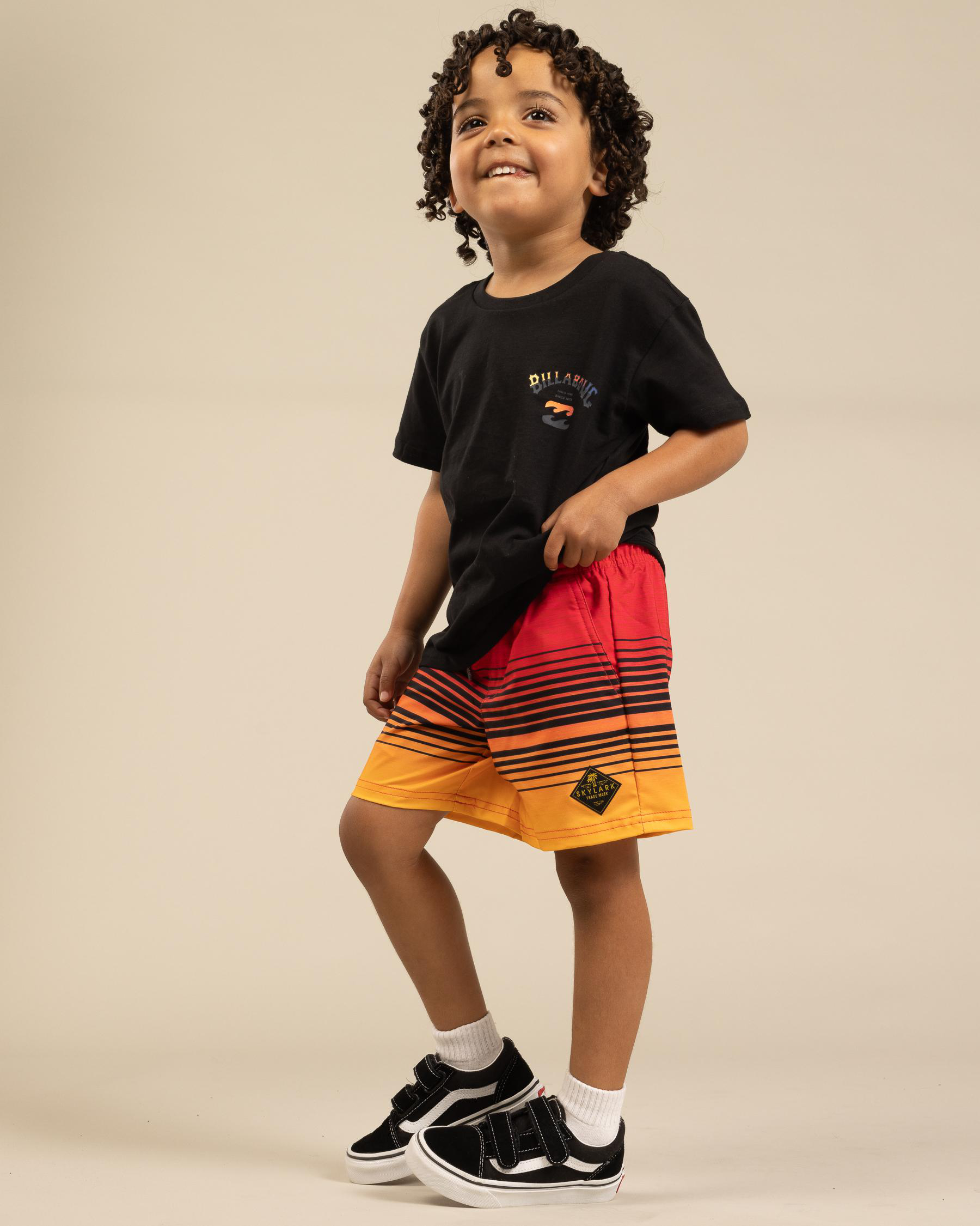 Linear Elastic Waist Shorts