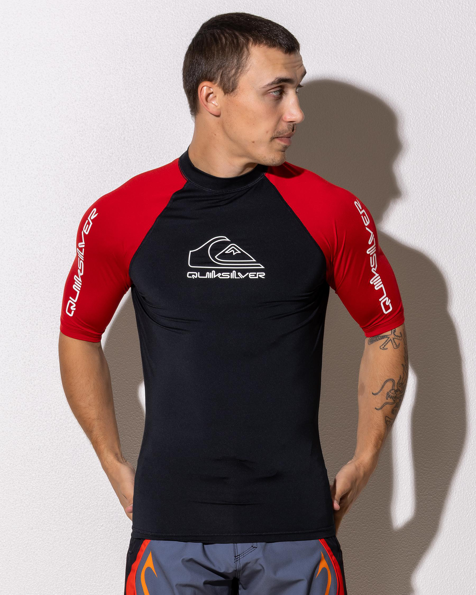 On Tour Short Sleeve Rash Vest