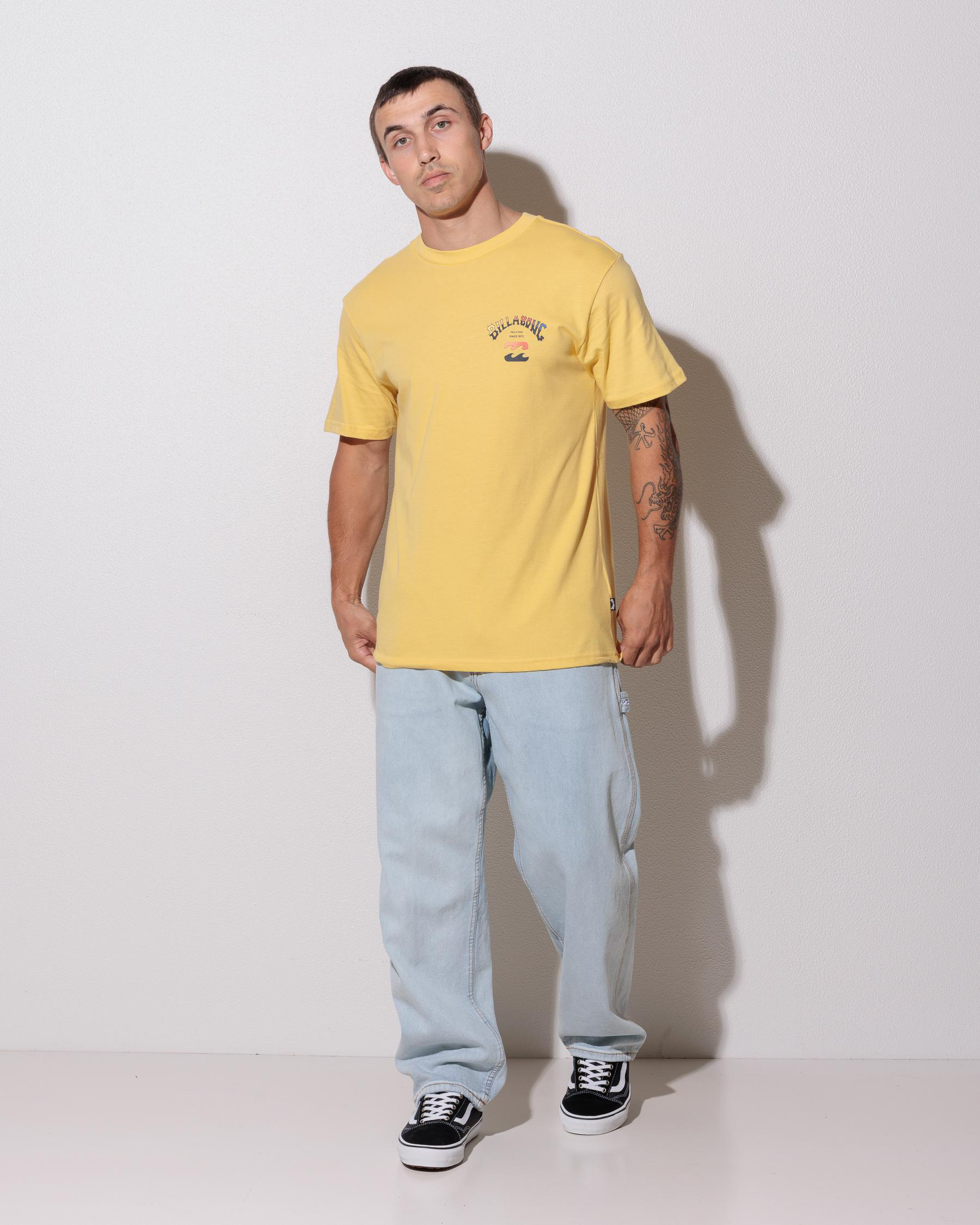 Arch Fade Premium T-Shirt