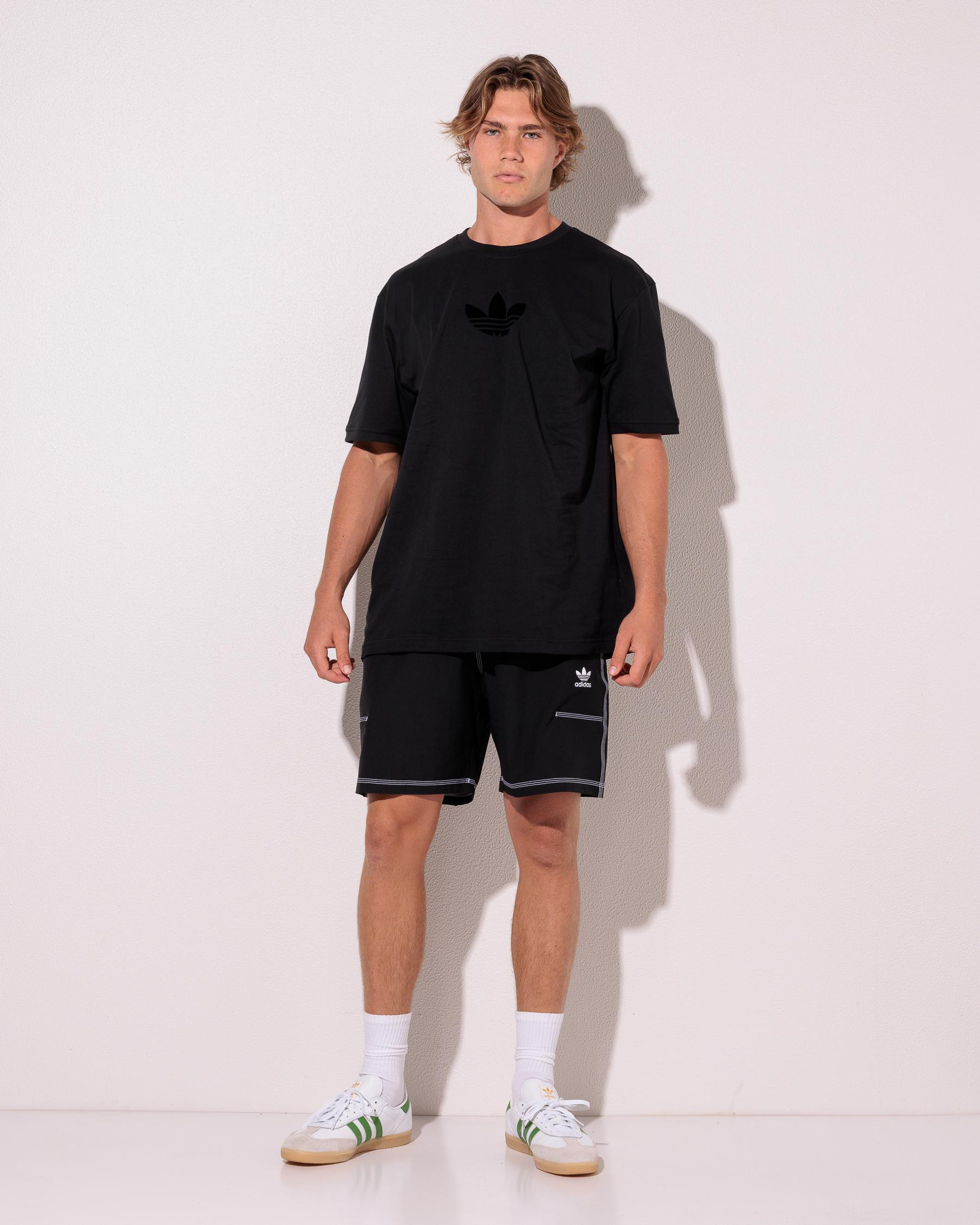 Trefoil Essential Shorts