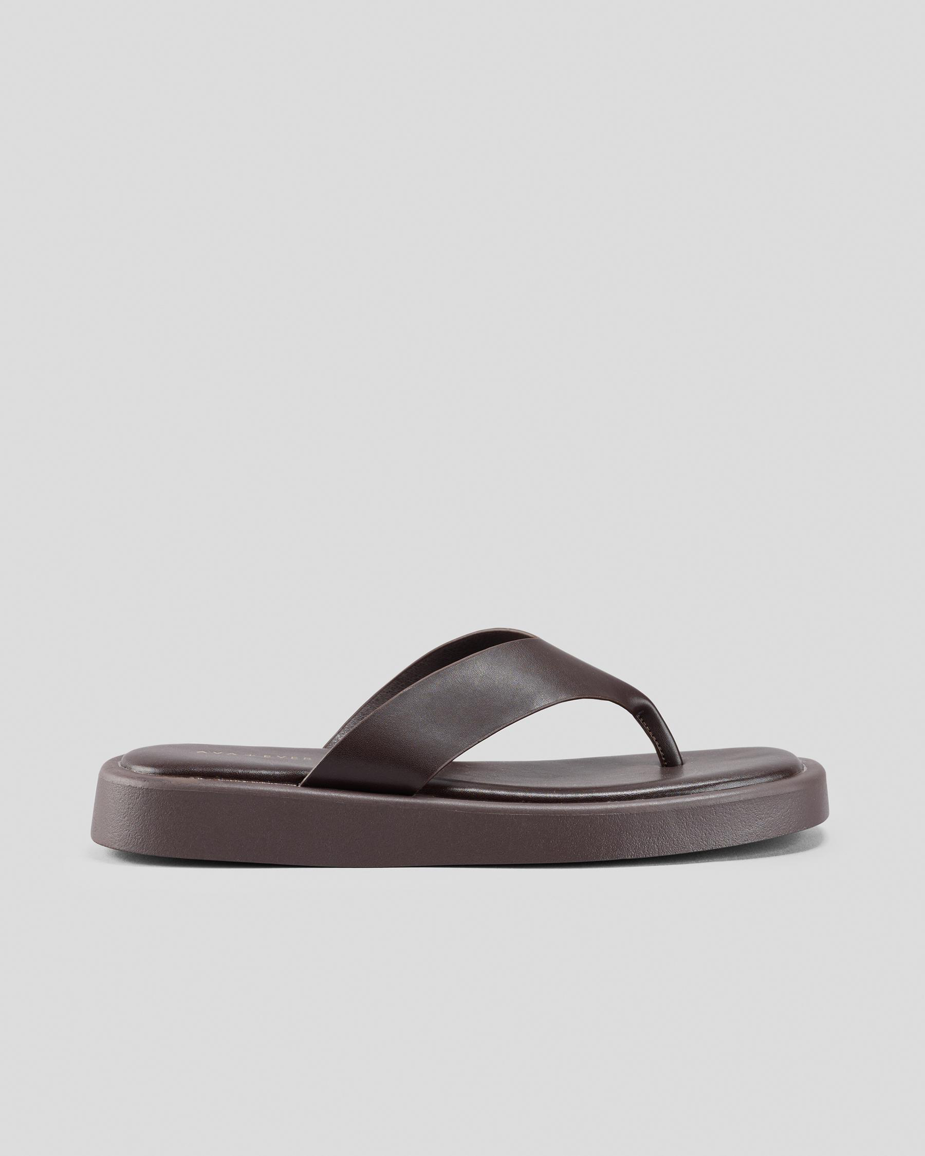 Kai Thong Sandals