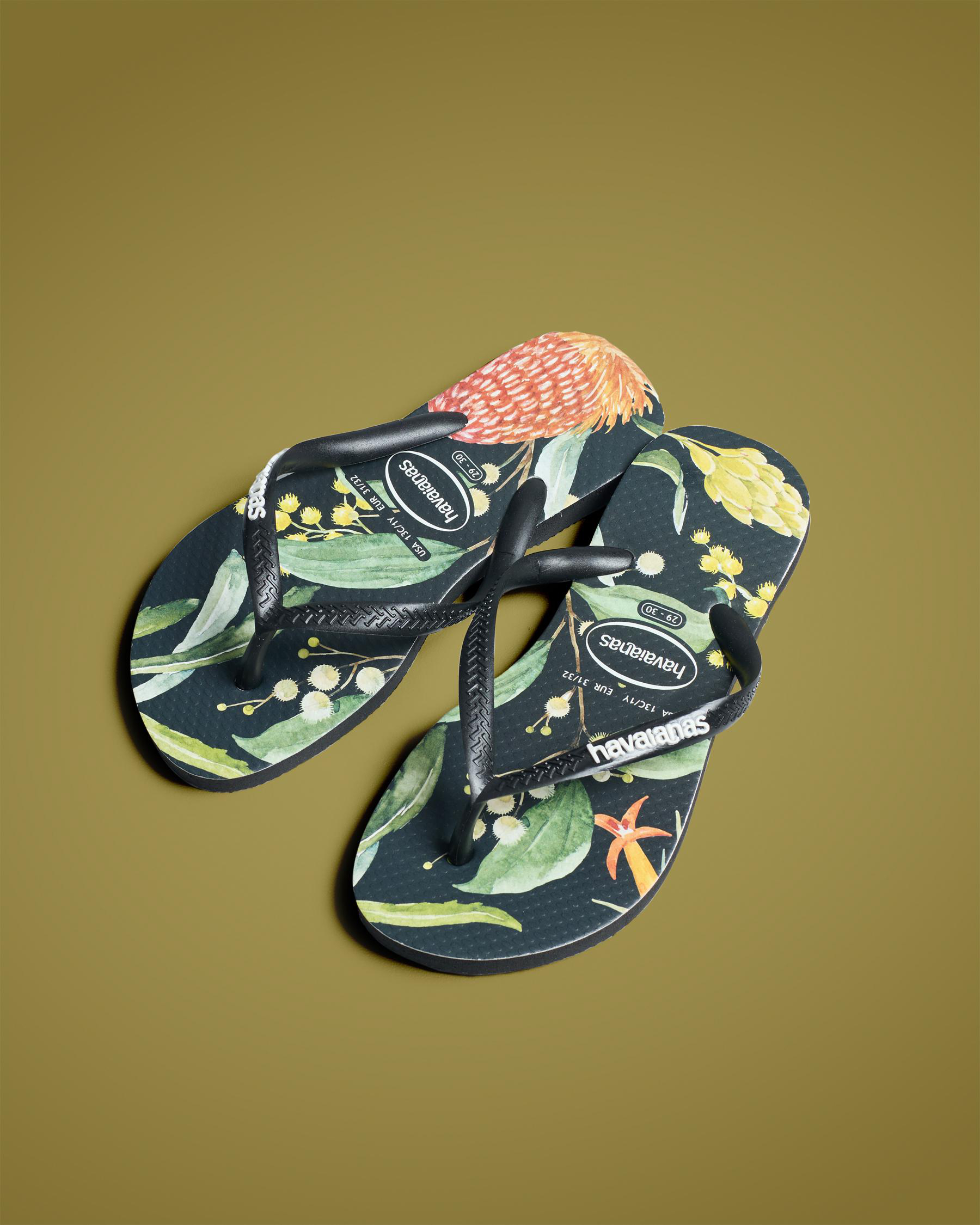 Slim Fauna Bush Flower Thongs