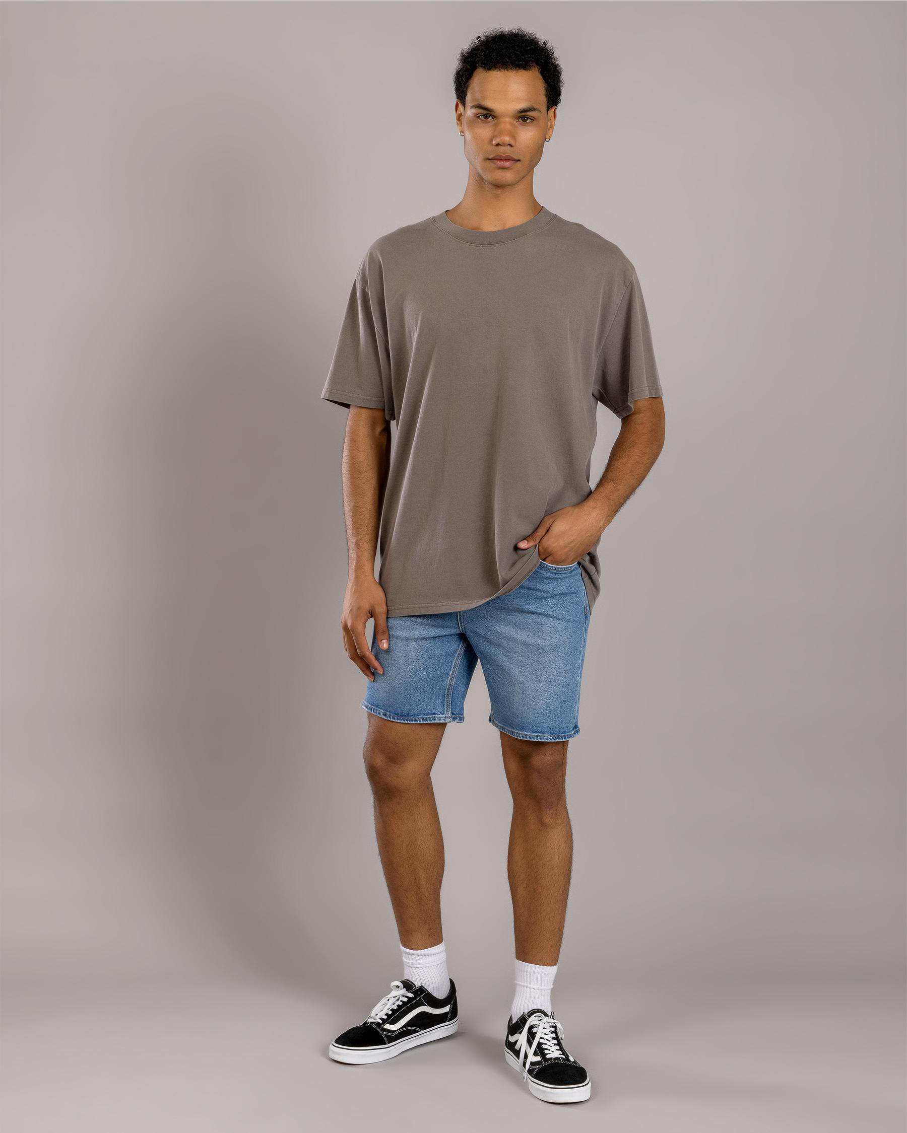 L-Two Slim Fit Shorts