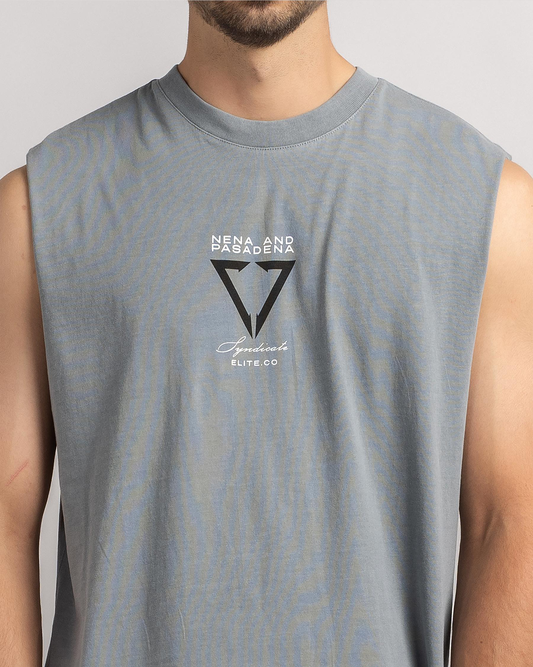 Warping Relaxed Muscle Tank