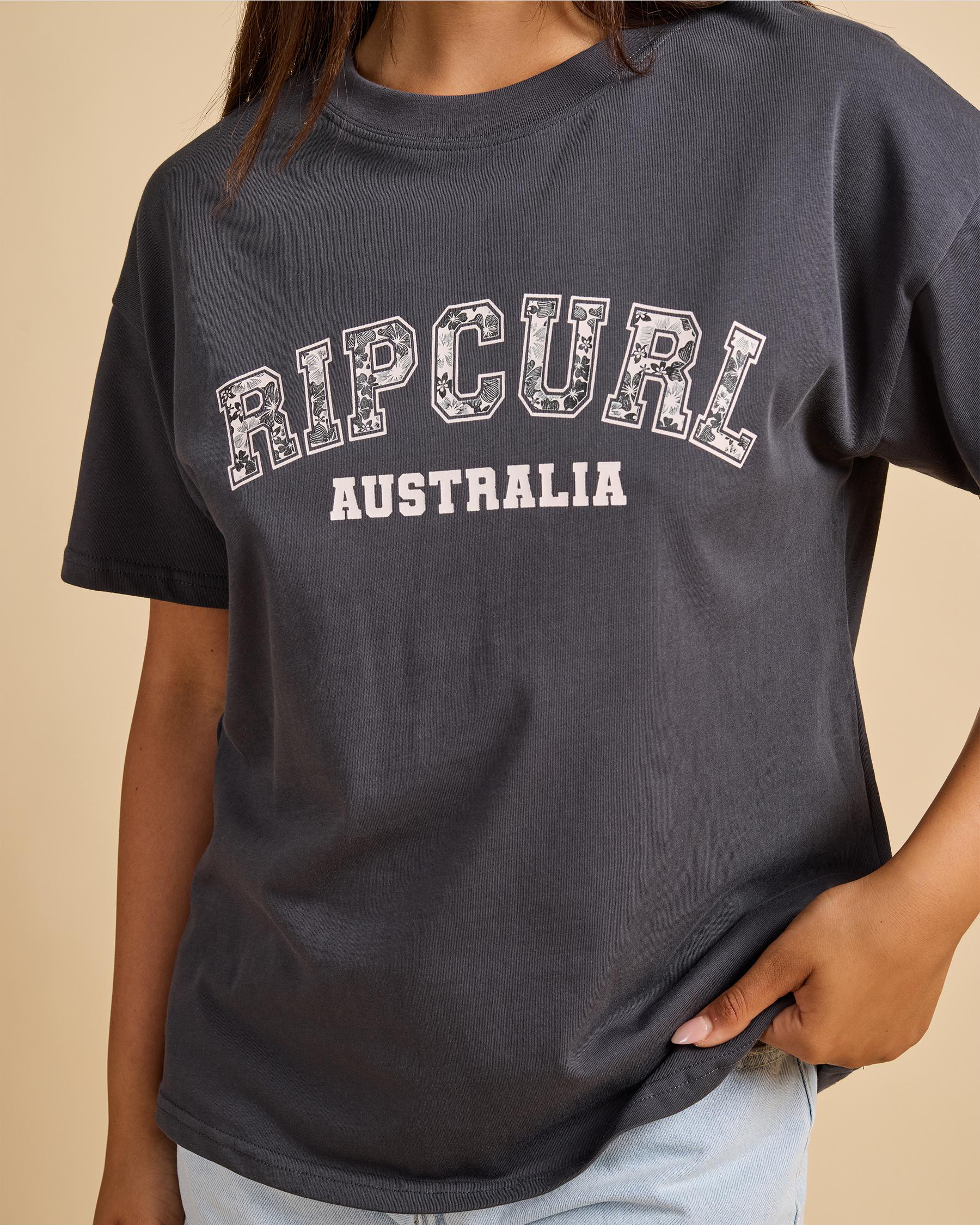 Varsity Relaxed Fit Desto T-Shirt