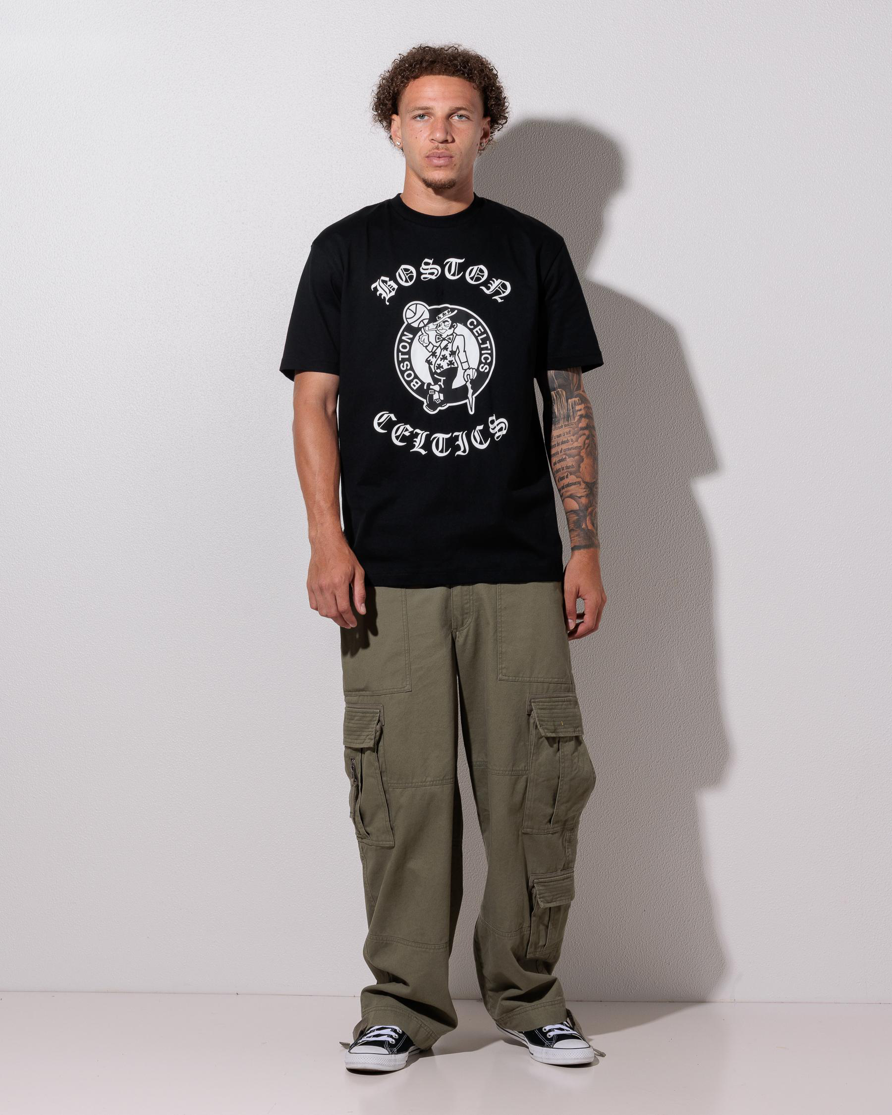 Chicago Bulls Grunge Rose T-Shirt