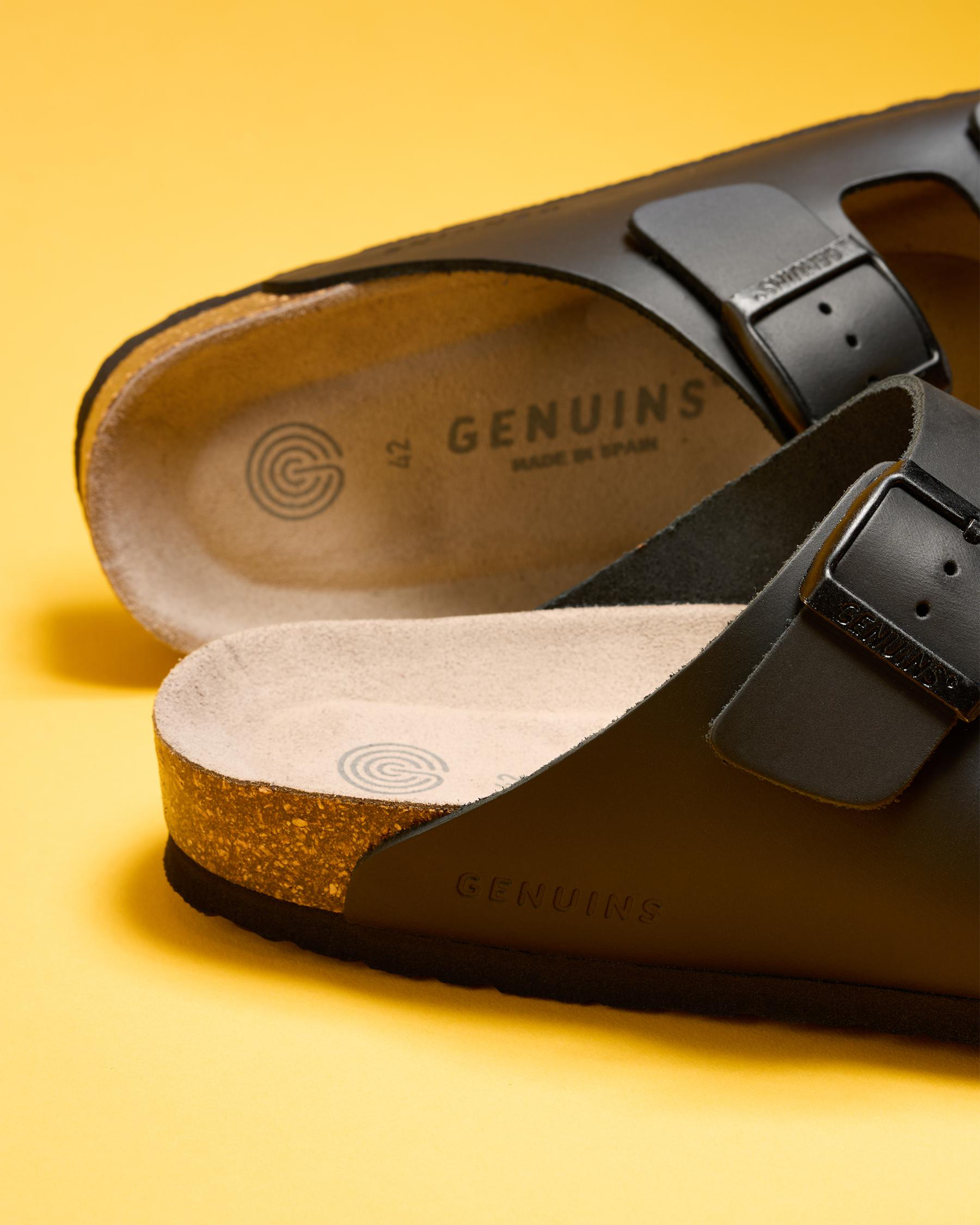 Hawaii Oiled Leather Sandals