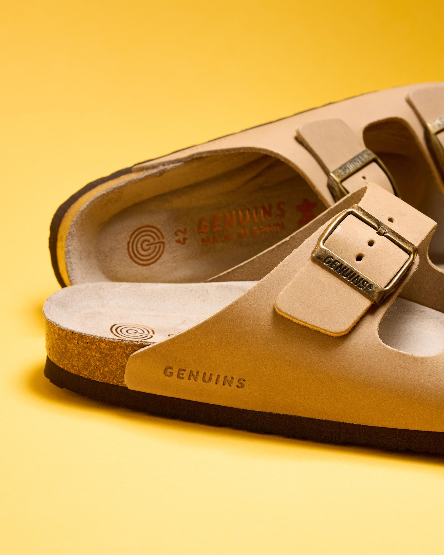 Hawaii Oiled Leather Sandals