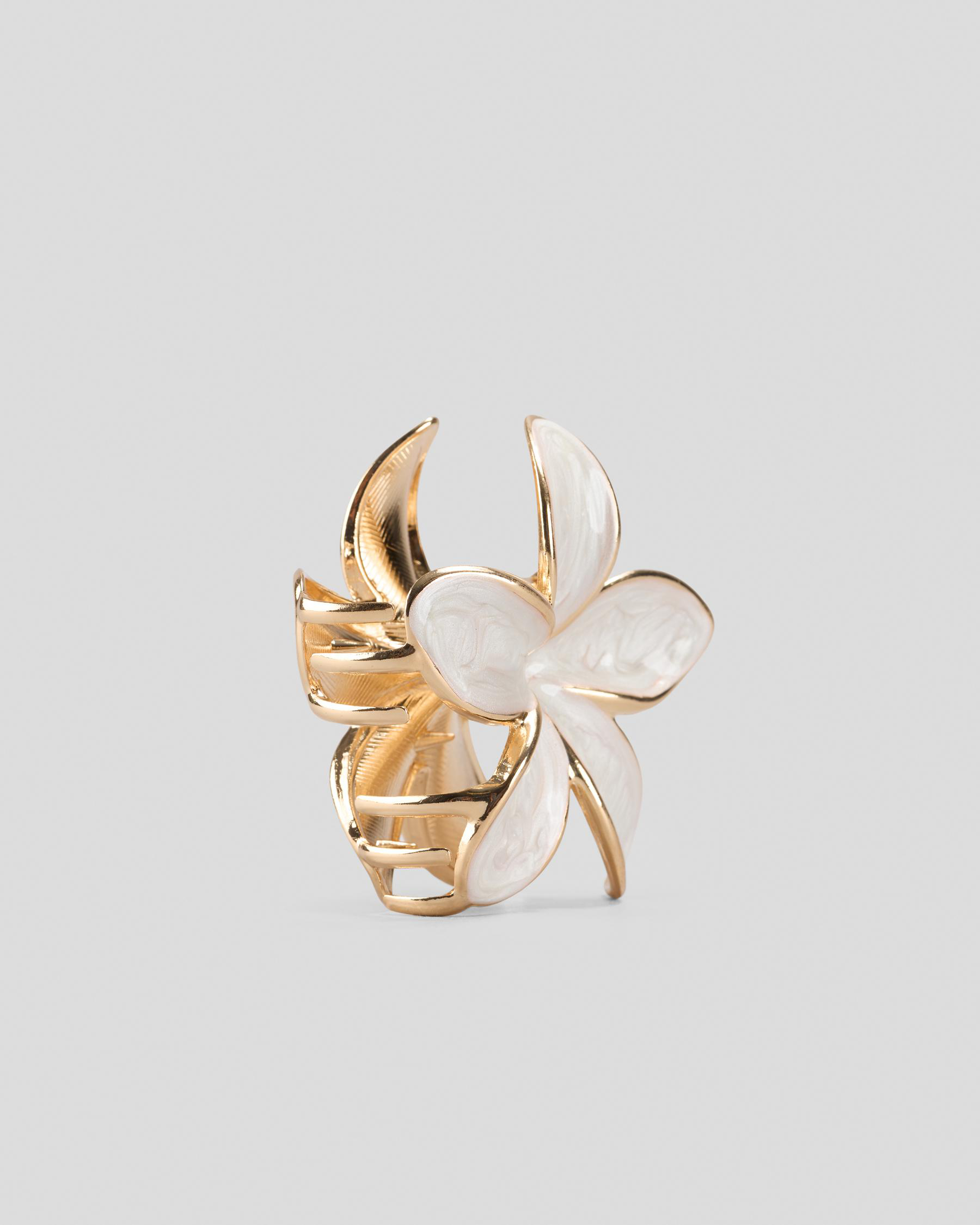 Frangipani Pearl Hair Claw Clip