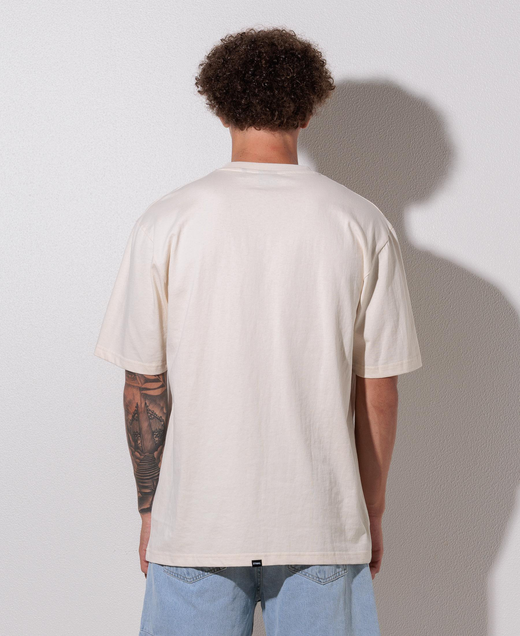 Beauty Around Us Oversize T-Shirt