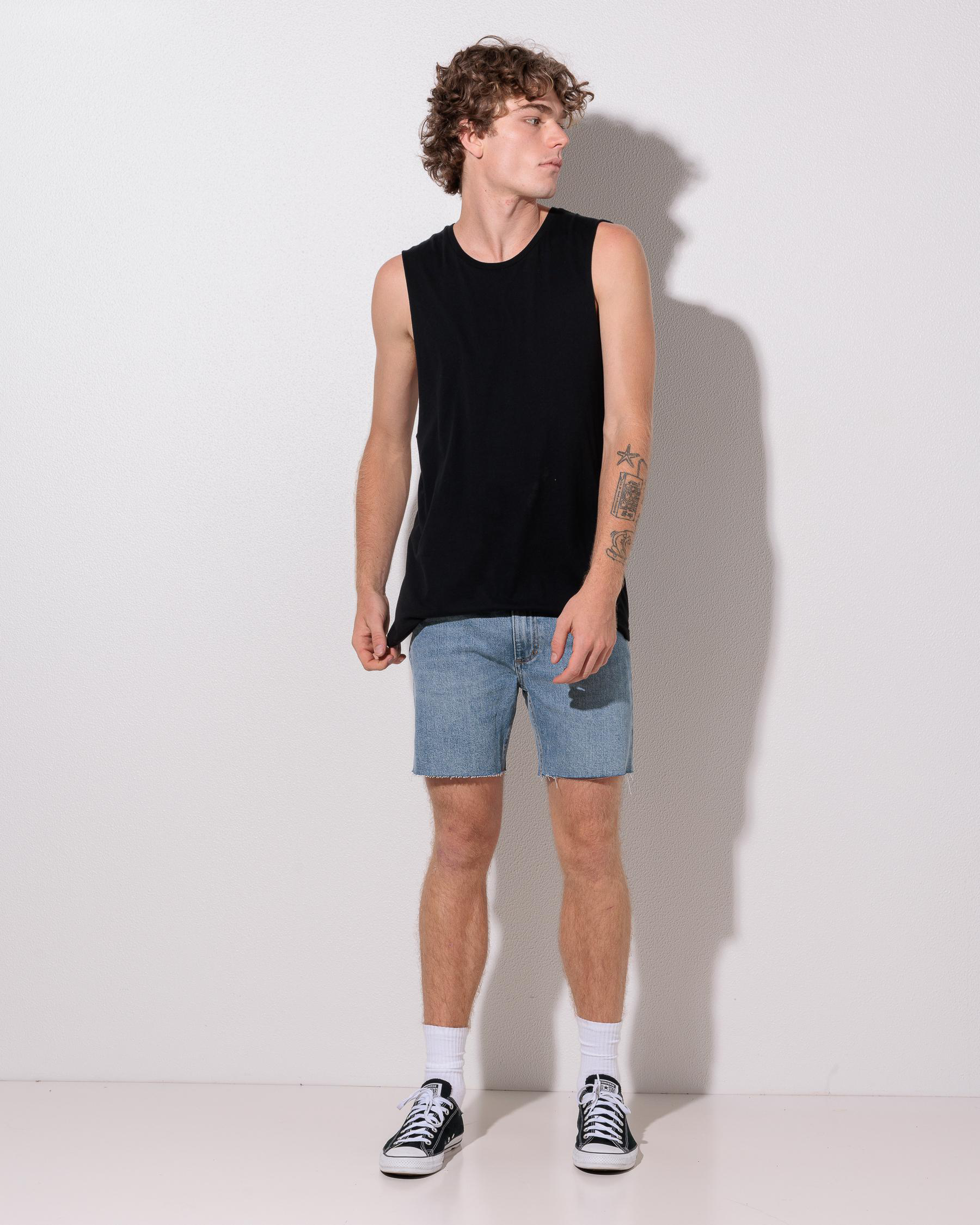 Mandude Raw Slim Cropped Denim Shorts