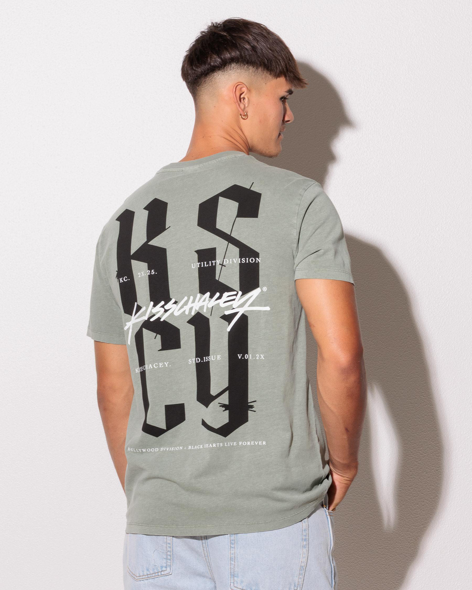 Twisted Standard T-Shirt