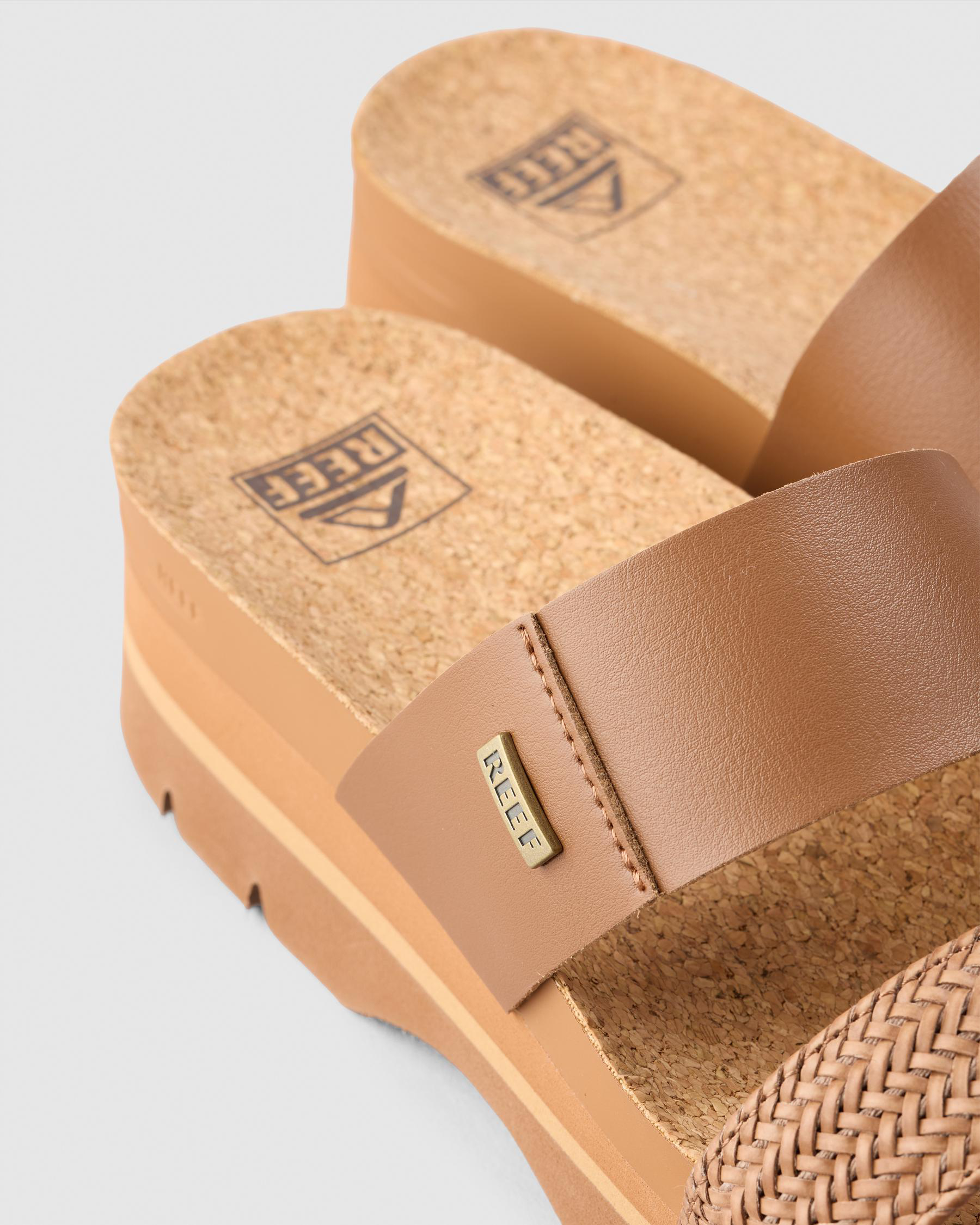 Cushion Vista Higher Sandals