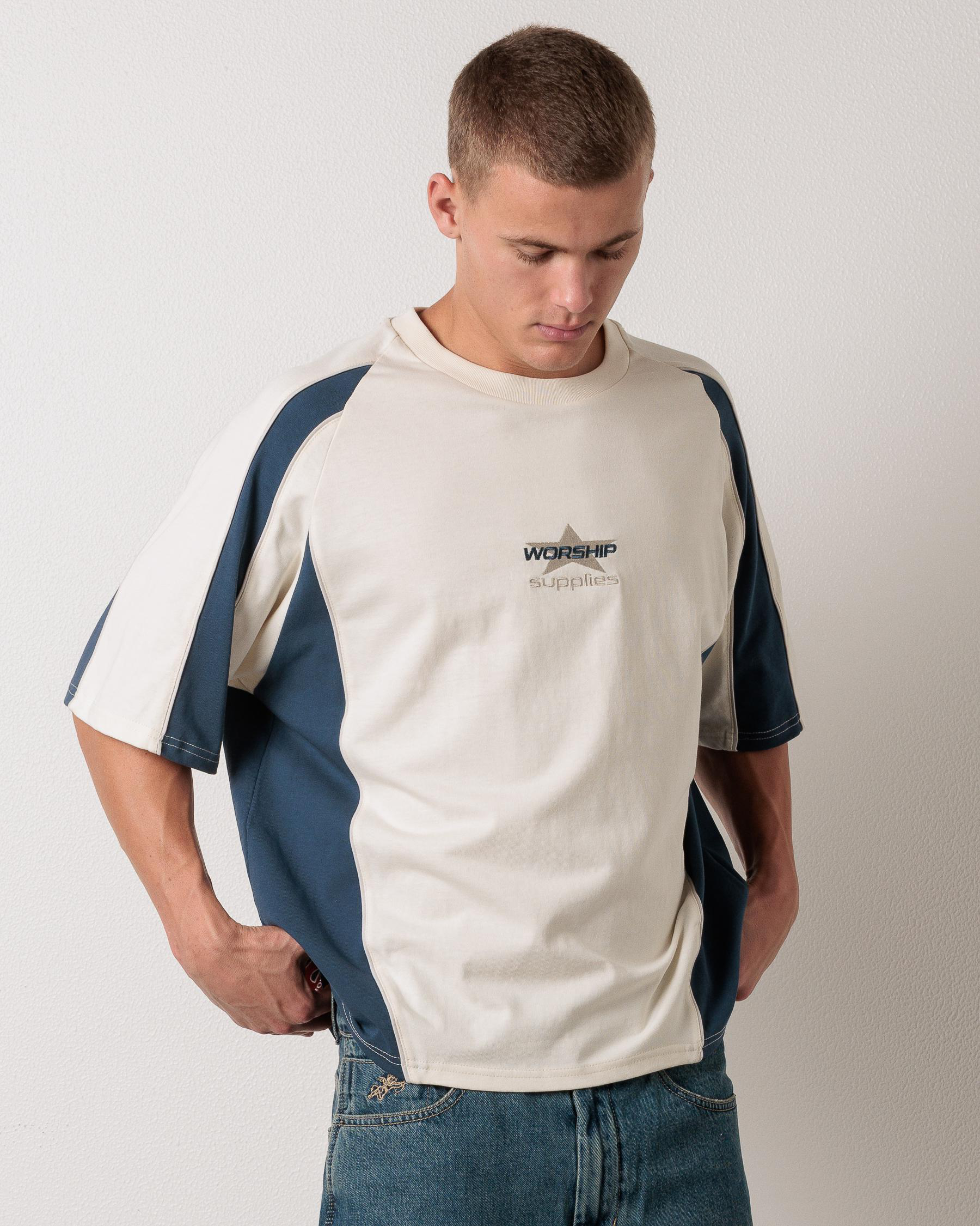 Laps Panel Raglan T-Shirt