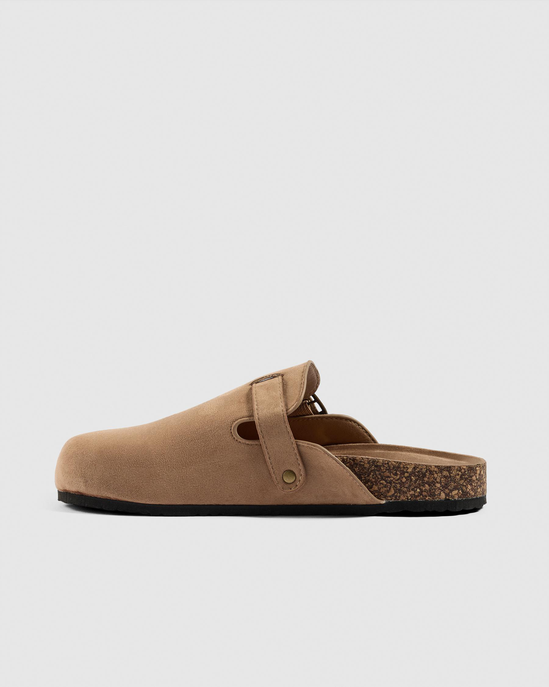 Moscow Slide Sandals